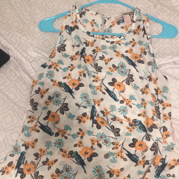 Flowery - Picture 2 of 2